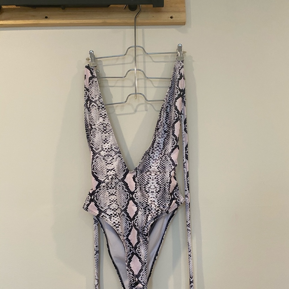 Wrap snake print monokini